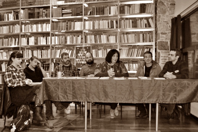 Περιοδικά Σκατζόχοιρος, Yusra, Μπολ Φυστίκια